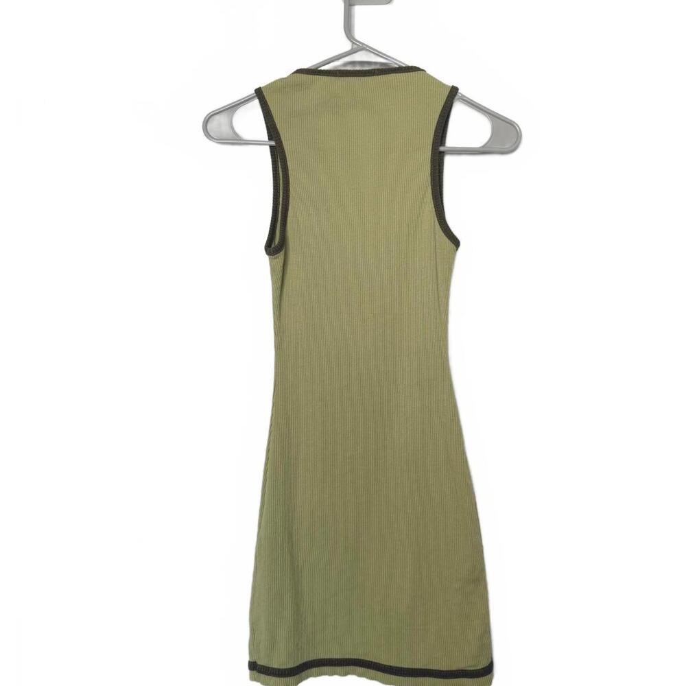 PrettyLittleThing Ribbed Olive Green Dress‎ - Picture 2 of 3